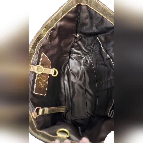 Coach Legacy 2007 - 4 Piece Set - Tote, Wallet, Makeup Bag & Scarf - Picture 5 of 14